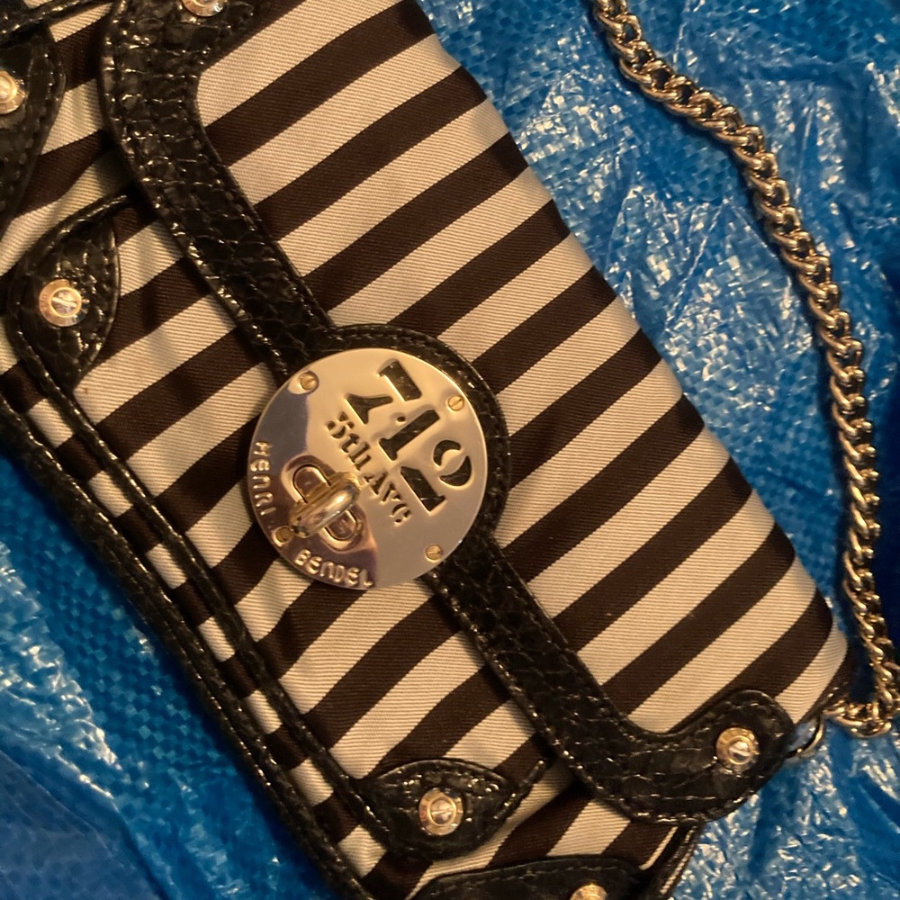 Henri bendel striped clutch purse